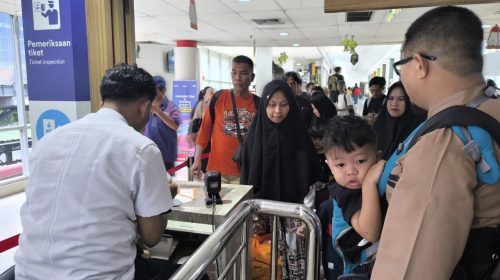 KAI Divre I Sumut Tegaskan Sinergi dengan TNI di HUT ke-74 Kopassus, Beri Diskon Tiket hingga 50 Persen