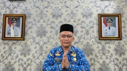 Indra ST, Pria Berkepala Pelontos yang Mengabdi Tanpa Sekat dari Kelurahan Teladan Barat