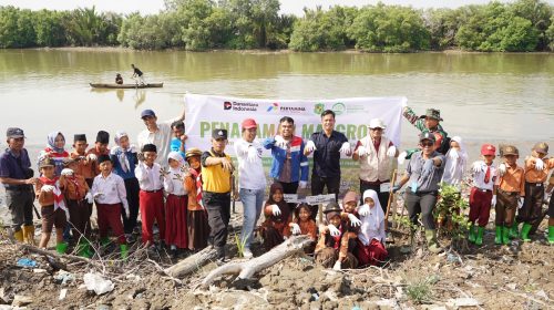 Pertamina Tanam 200 Bibit Mangrove di Medan Labuhan, Perkuat Perlindungan Pesisir