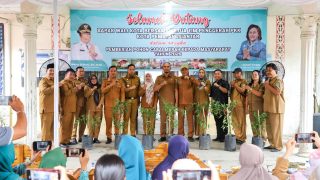 Pemko Pematangsiantar Bagikan Pohon Cabai ke 53 Kelurahan, Tekan Inflasi