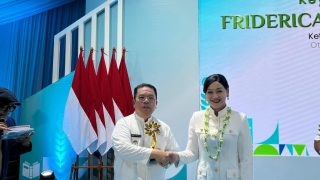 Catat Sejarah, Wali Kota Wesly Raih KEJAR Award 2026 dari OJK