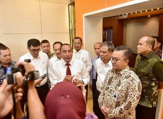 Gubernur Sumut Beri Motivasi Kepada Seluruh Karyawan Bank Sumut
