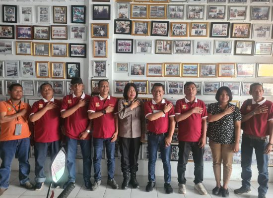 Sambangi Kantor Pewarta, Kasi Humas Polrestabes Medan Minta Tingkatkan Kebersamaan