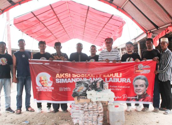 Ganjar Milenial Sumut Gerak Cepat Membantu Korban Kebakaran di Labuhan Batu Utara