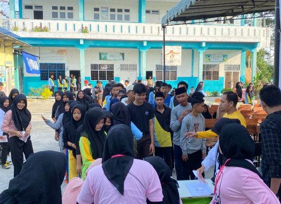 Srikandi Ganjar Sumut Gelar Seminar Kesehatan Remaja Di SMKS YWKA Medan