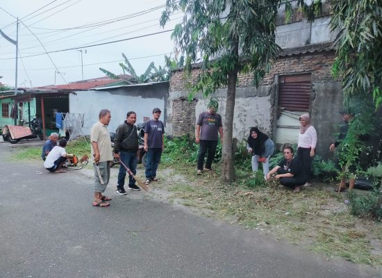 Ajak Masyarakat Peduli Lingkungan, Lurah Sudirejo 2 dan Kepling Kasih Teladan