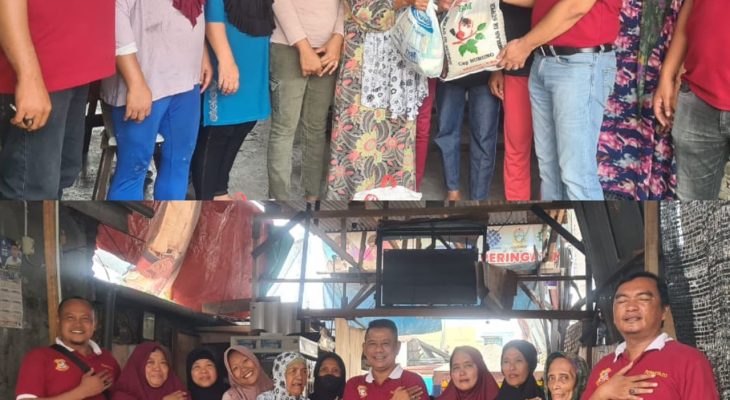 Jumat Barokah, Ketua Pewarta Berbagi Sembako pada Kaum Duafa