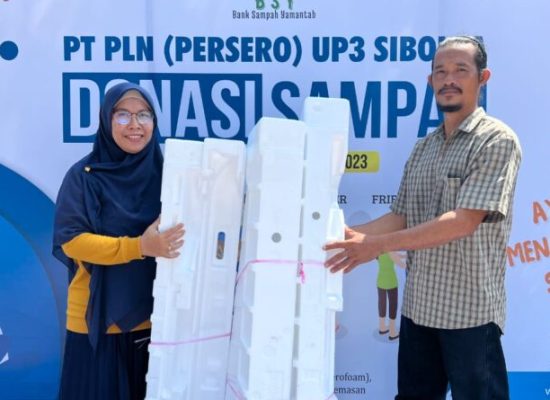 PLN Bersama Bank Sampah Yamantab Gelar Donasi Sampah