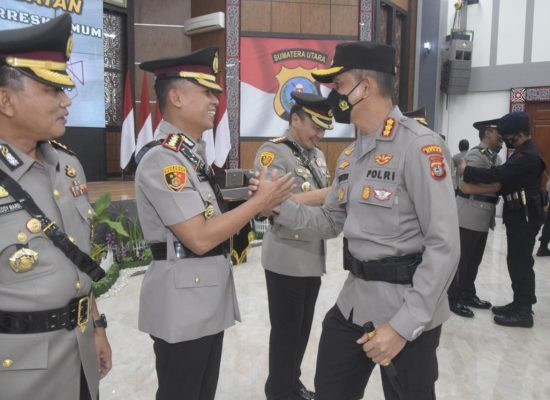 Kapolrestabes Medan Hadiri Sertijab Dir Narkoba dan Dir Krimum Polda Sumut