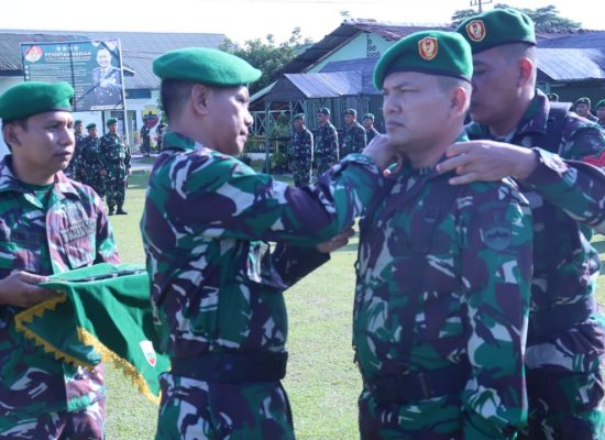 Dandim 0209/LB Gelar Acara Tradisi Satuan Lantik 40 Personel Naik Pangkat dan Terima 3 Personel Masuk Satuan.