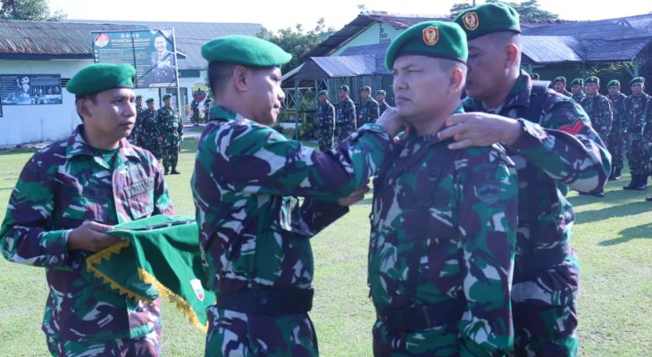Dandim 0209/LB Gelar Acara Tradisi Satuan Lantik 40 Personel Naik Pangkat dan Terima 3 Personel Masuk Satuan.