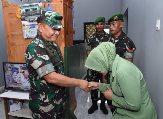 Tingkatkan Kesejahteraan Prajurit,  Kasad Tinjau Pembangunan Rumdis  Prajurit  Yonmek 516/Caraka Yudha