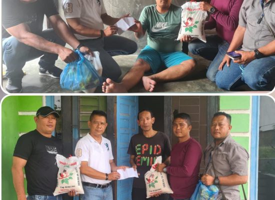 Ketua Pewarta Jenguk Dua  Anggota yang Sakit, Berikan Sembako dan Santunan