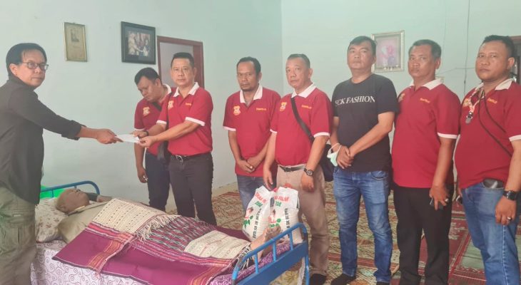 Orangtua Arnold Sianturi Berpulang, Ketua Pewarta Melayat ke Rumah Duka, Arnold: Pesan Terakhirnya Damai dan Ikhlas Melepasku