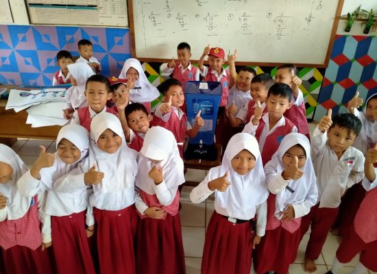 Danone-AQUA dan Nazava Berkolaborasi Perkuat Komitmen Tingkatkan Akses Air Minum di Sekolah