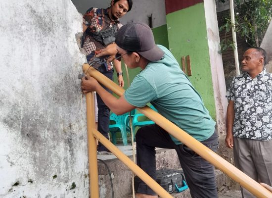 Tangga dan Pegangan Tangga Hubungkan Pasar Sukaramai-Pasar Akik Dibenahi