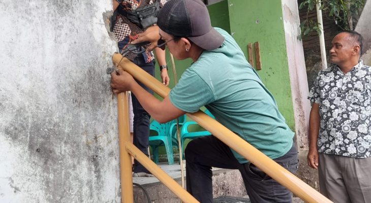 Tangga dan Pegangan Tangga Hubungkan Pasar Sukaramai-Pasar Akik Dibenahi