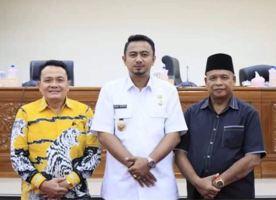 Wakil Walikota sampaikan Pertanggung Jawaban APBD dalam Paripurna