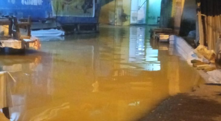 Hari Kemerdekaan RI ke-78, Rumah Warga Kampung Aur Medan Terendam Banjir
