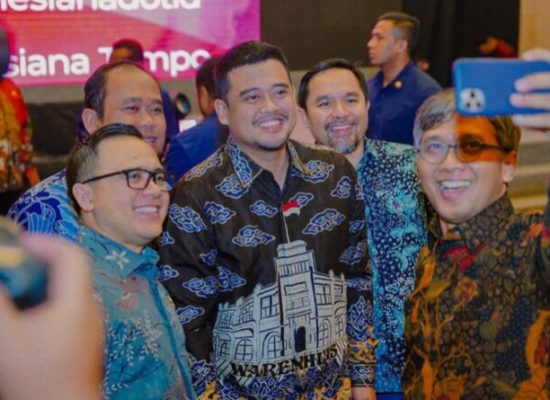 Kembangkan Digitalisasi, Bobby Nasution Terima Penghargaan Apresiasi Tokoh Indonesia