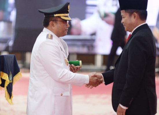 Pj Gubsu Lantik Pj Walikota Padangsidimpuan Minta Agar Bekerja Lebih Cepat