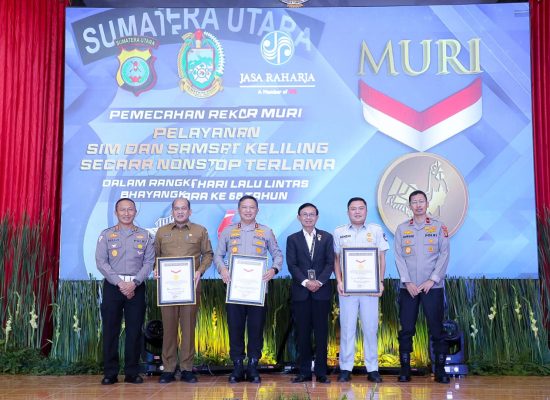 Ditlantas Polda Sumut Terima Rekor Muri Pelayanan Samsat dan SIM Keliling 24 Jam Nonstop