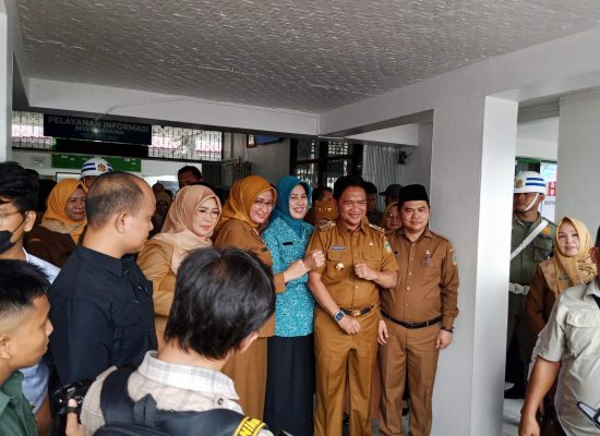 Puncak Acara Hari Kesehatan Jiwa Sedunia, Pj Gubernur Sumut Kunjungi dan Sapa Pasien UPTDK RS Jiwa Prof Dr Muhammad Ildrem