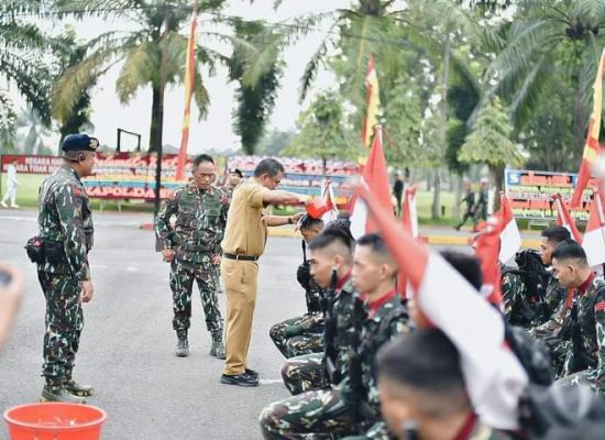 Penyambutan dan Pelepasan Tradisi Long March Personil Pasukan Brimob I Di Kota Binjai
