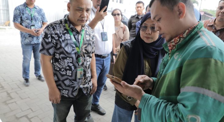 Pastikan Ekosistem Kendaraan Listrik Di Sumatera Utara, Direktur Niaga PT PLN (Persero) Kunjungi PT Grab Indonesia