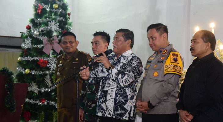 Bupati Tinjau Pelaksanaan Ibadah Malam Natal