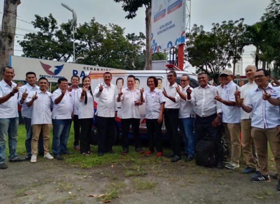 Perindo Kota Medan Diberikan Bantuan Ambulance dari DPW Perindo Sumut