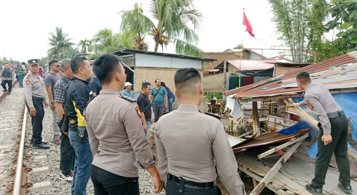 Polsek Percut Kembali Lakukan Penggerebekan dan Robohkan Pondok Narkoba di Tembung