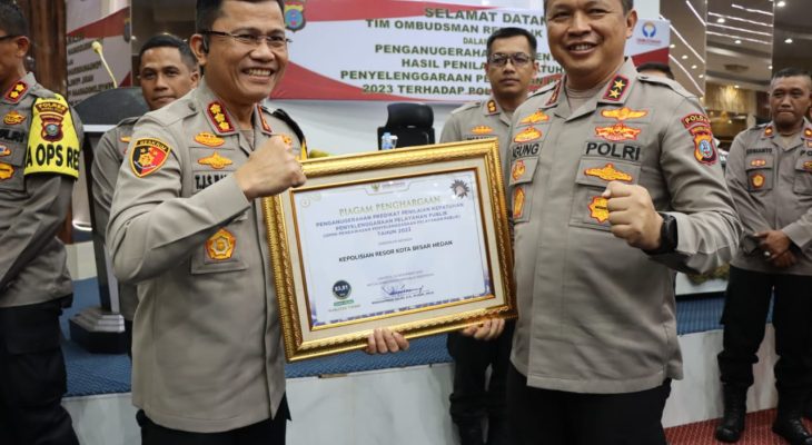 Kapolrestabes Medan Terima Penghargaan dari Ombudsman Sumut