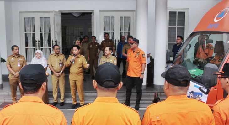 Pj Gubernur Sumut Distribusikan Bantuan Logistik Bencana ke Kabupaten/Kota