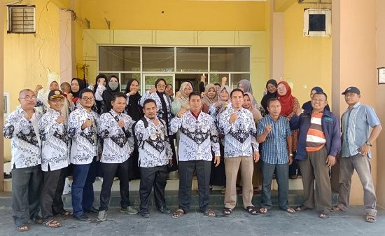 Terkait Realisasi Pembayaran Upah, Puluhan Guru Geruduk Kantor BKPD Subulusalam
