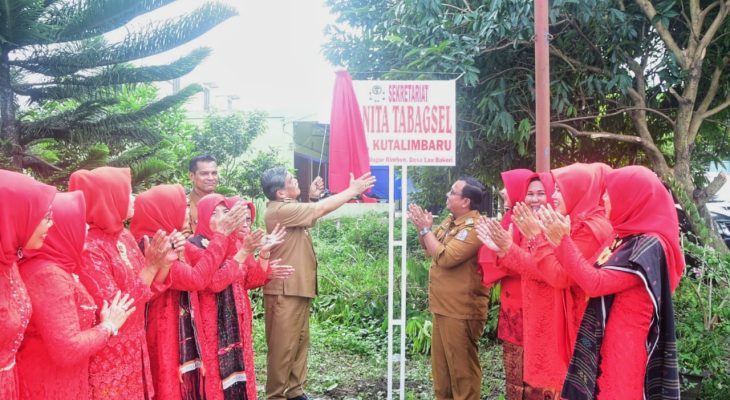 Wanita Tabagsel Tularkan Semangat dan Energi Positif
