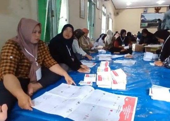 KPU Binjai Temukan 785 Lembar Surat Suara Rusak Dan Tidak Layak Pakai
