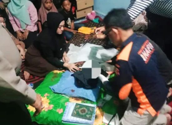Sempat Kirim Pesan WA, Gadis 17 Tahun Ditemukan Tewas Gantung Diri di Tebing Tinggi