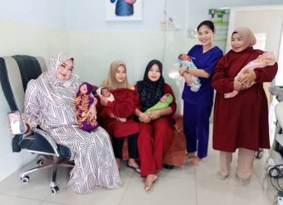 5 Bayi lahir di Klinik Praktek, Bidan Hj Romauli : Momen Menegangkan Bisa Berubah Menjadi Kebahagiaan