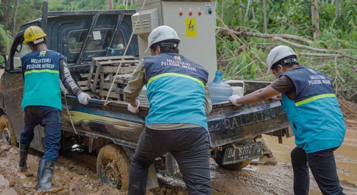 Sepanjang 2023, Pemerintah Melalui PMN Terangi 76.900 Desa Kelurahan di Seluruh Indonesia dengan Listrik PLN