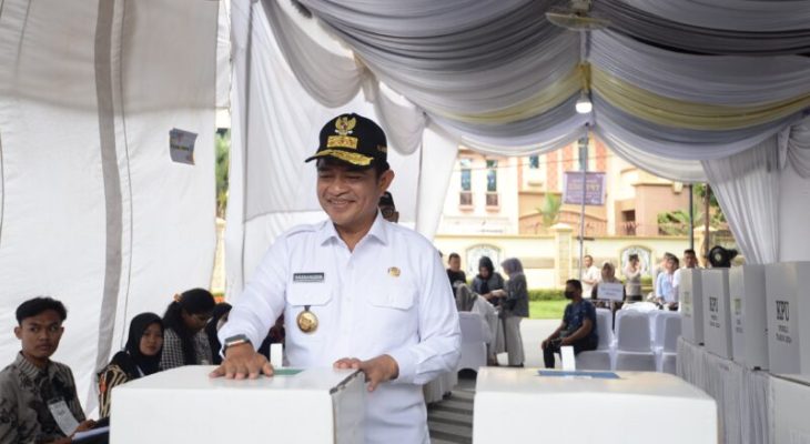 Usai Tinjau Sejumlah TPS di Sumut, Pj Gubsu Pastikan Kondisi Sumut Kondusif Tanpa Kendala