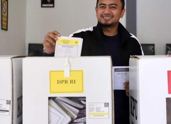 Wakil Wali Kota Binjai Salurkan Hak Suara Bersama Keluarga