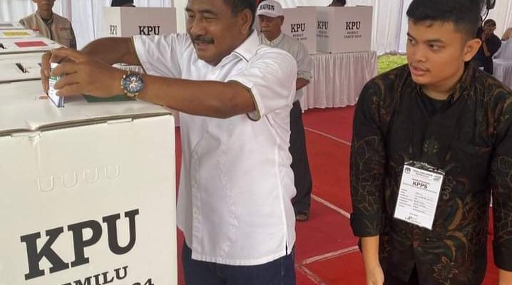 Wali Kota Binjai Salurkan Hak Suara Bersama Keluarga