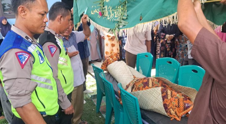 Dua Sepeda Motor Laga Kambing, 1 Tewas 3 Luka-Luka