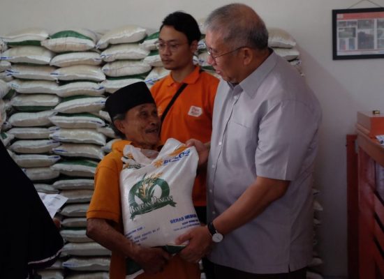 Bulog Salurkan Kembali Bantuan Pangan Beras Pasca Masa Tenang Pemilu