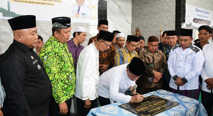 Bupati HM Ali Yusuf Siregar Resmikan Masjid AL-Dania