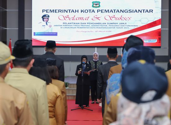 dr Susanti Lantik 92 Pejabat Pemko Pematangsiantar, Junaedi Sitanggang Jabat Sekda