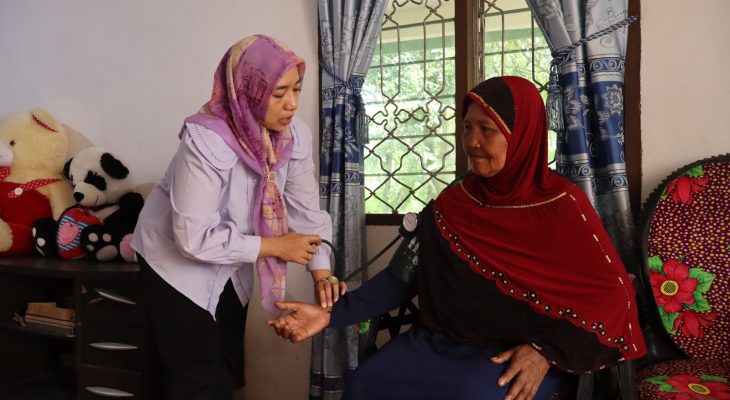 GESIT (Gerakan Melawan Sakit), Pemeriksaan Kesehatan Gratis Lansia Dengan Tukar Sampah di Bank Sampah Unit (BSU) Mandiri