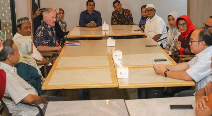 dr Susanti-USAID IUWASH Tangguh Diskusi Akses Air Minum dan Sanitasi Aman sekaligus Buka Puasa Bersama