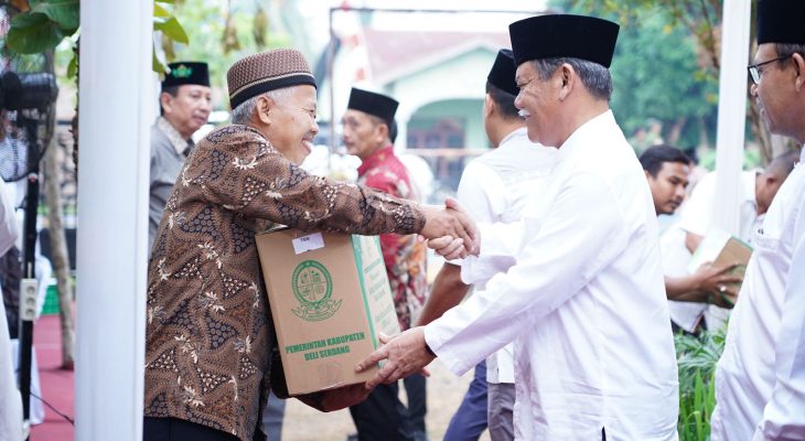 Bupati HM Ali Yusuf Siregar: isi Ramadhan  Dengan Amalan-Amalan serta Berlomba-lomba Melakukan Amal Kebaikan